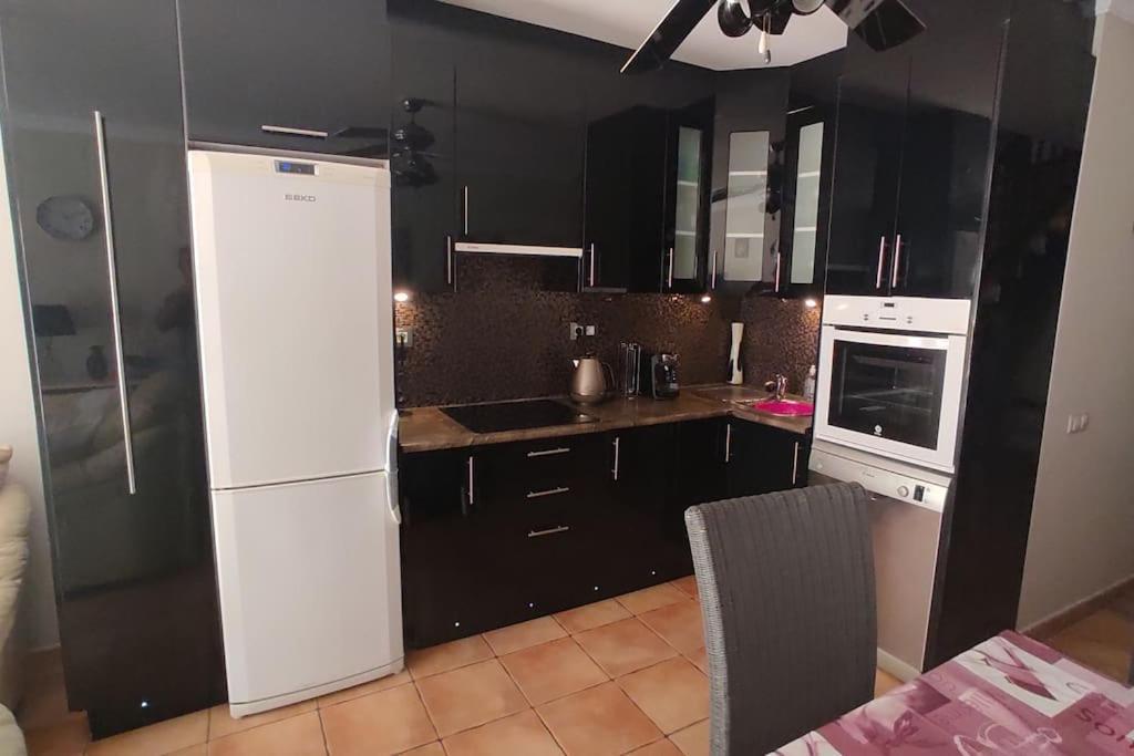 Casa Donn - El Sultan 63 - Luxury 3 Bed Villa With Fast Fibre Internet كوراليهو المظهر الخارجي الصورة